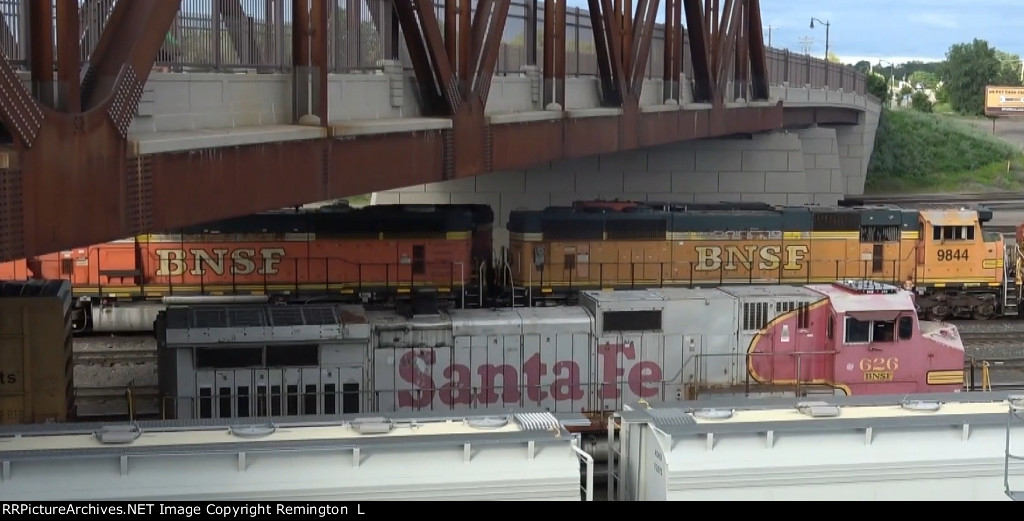 BNSF 626 Switching